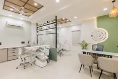 Treatment room and desk