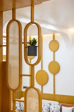 Arched timber partition